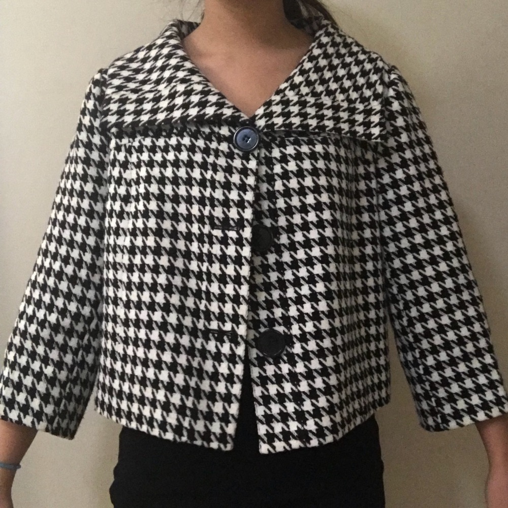 Houndstooth pattern jacket